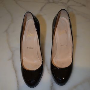 Louboutin Patent Leather Round Toe Pump (Black)